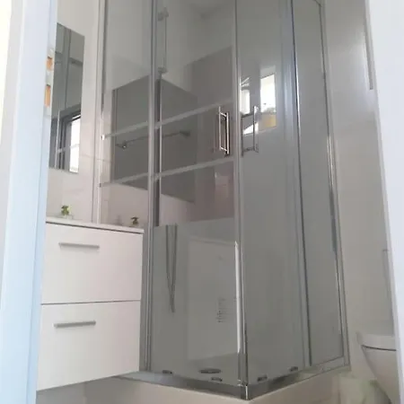 Maison Dans Une Propriete Avec Une Cour Corneilhan Exterior photo