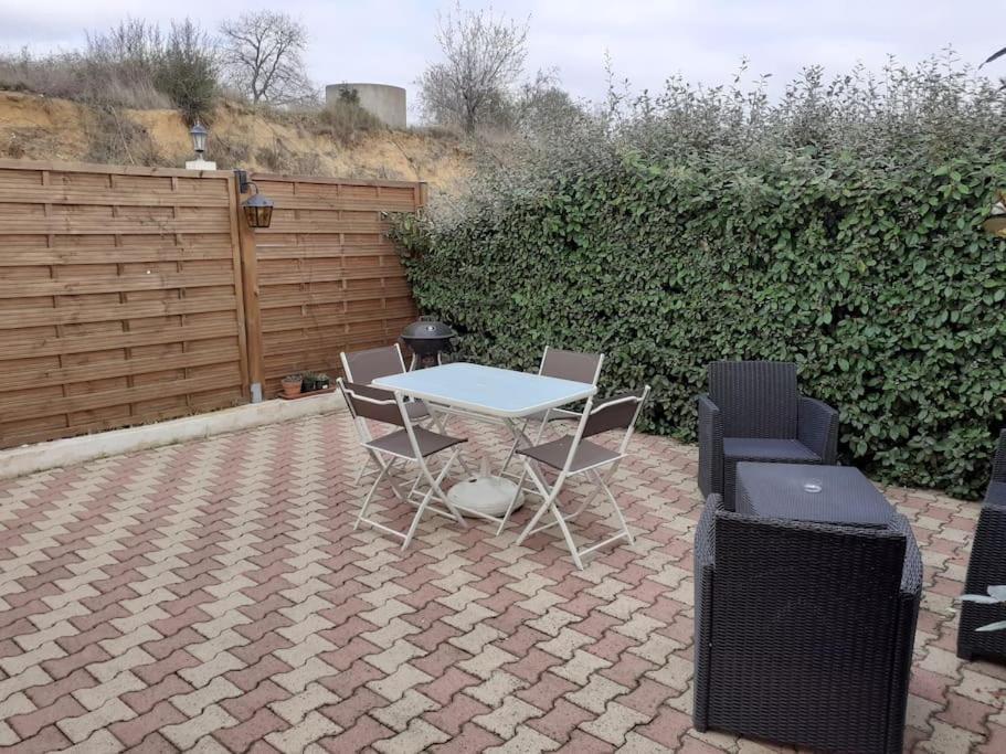 Holiday home Maison Dans Propriete Avec Cour *